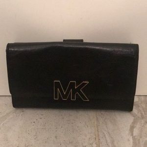 EUC Michael Kors Wallet